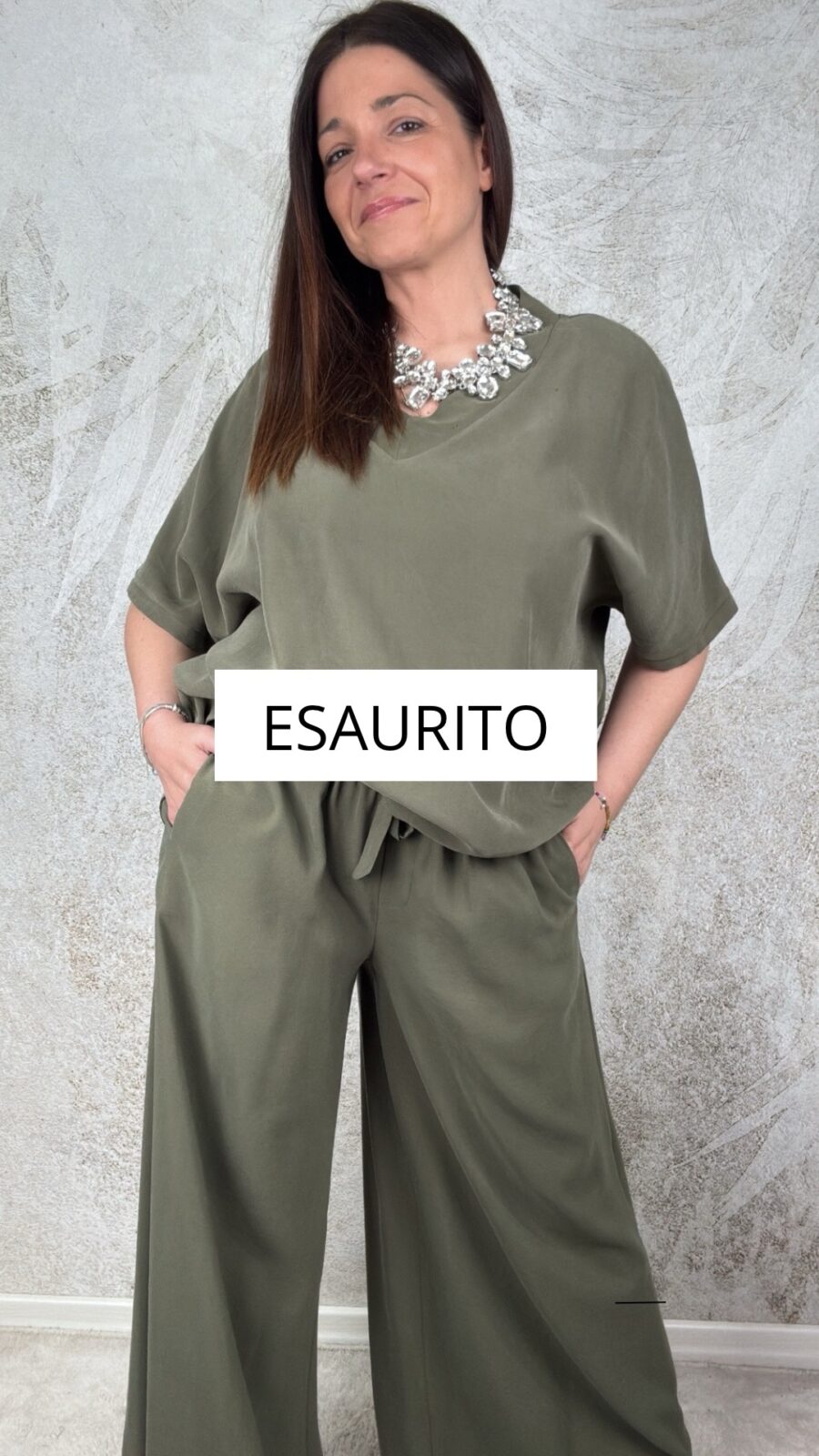 Completo Alyssa militare
