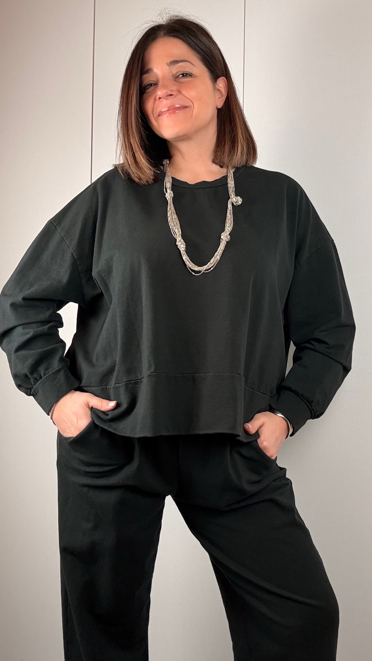 Completo Debora nero - immagine 2