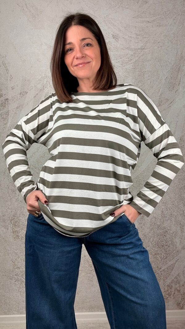 T-shirt Tullia salvia